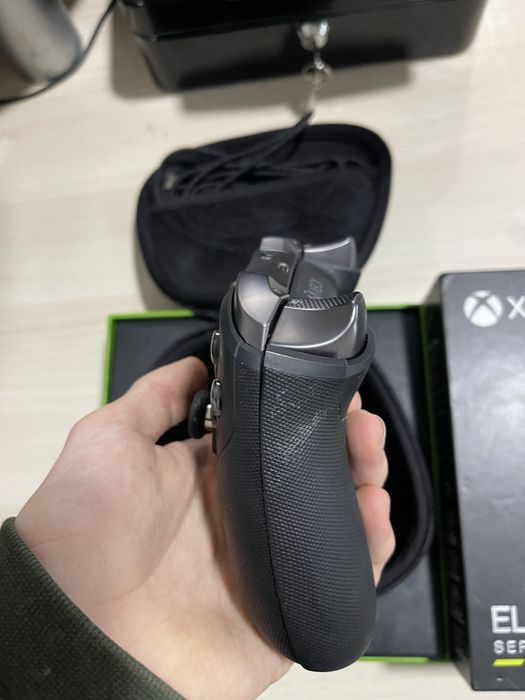 Controller XBOX Elite Seria 2, StickDrift Cateva Accesorii Lipsă