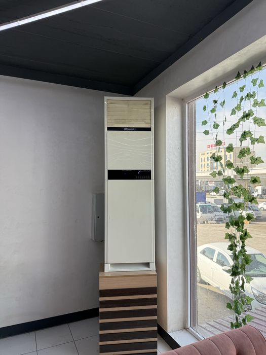 Стоячий кондиционер сотилади