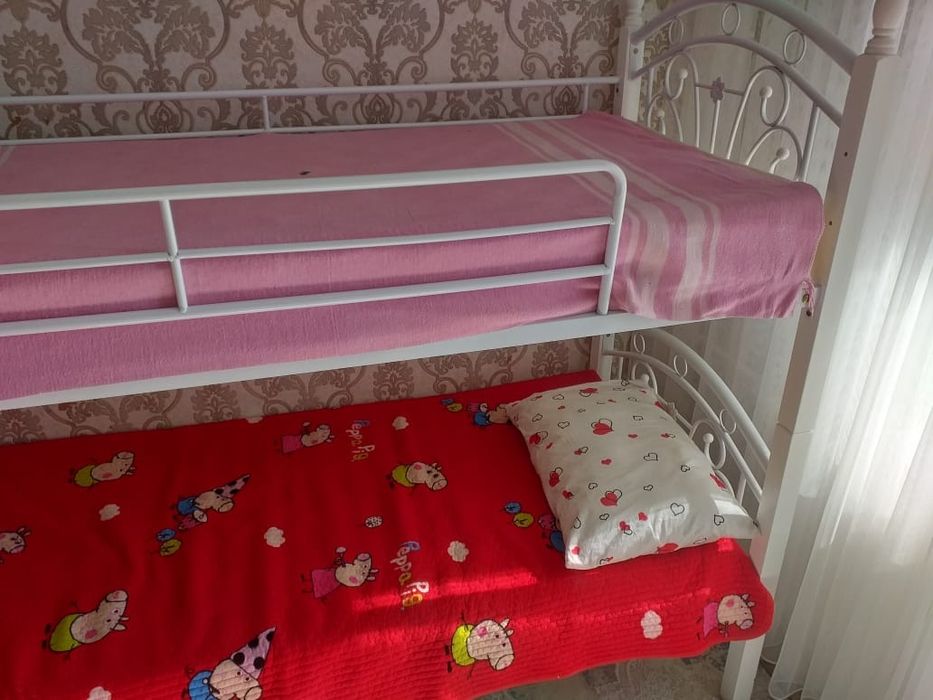 Продам кровати ,