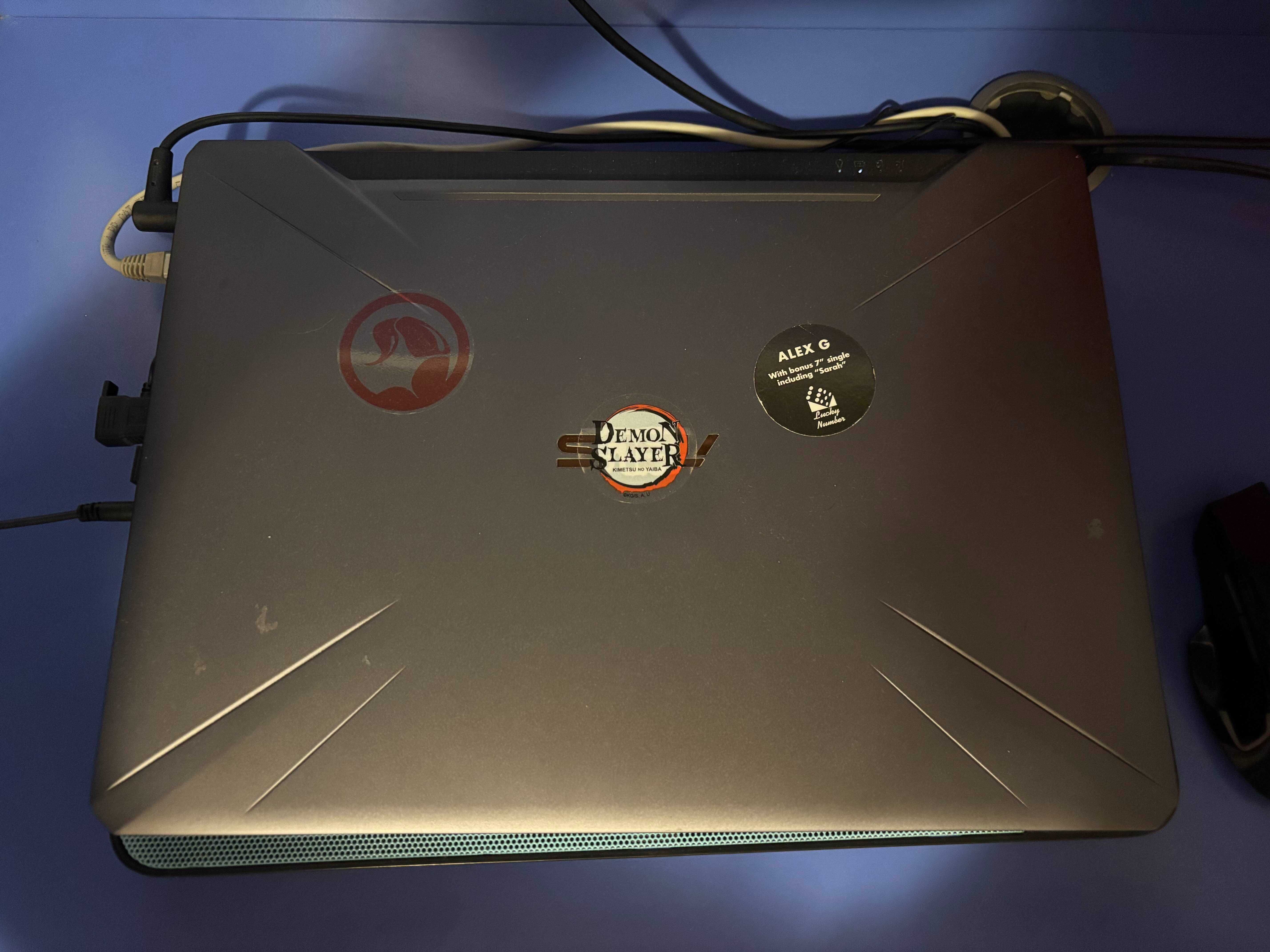Laptop De Gaming Asus TUF Gaming FX505DT_FX505DT  FARA STICKERE