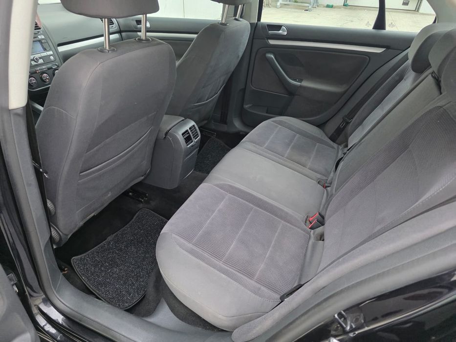 Volkswagen Jetta 1.9tdi Highline 2007 proprietar