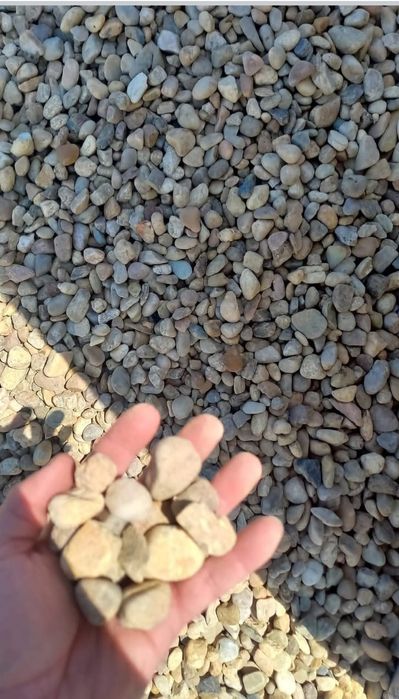 Piatră concasată criblură curată diferite mărimi Nisip sort balastru