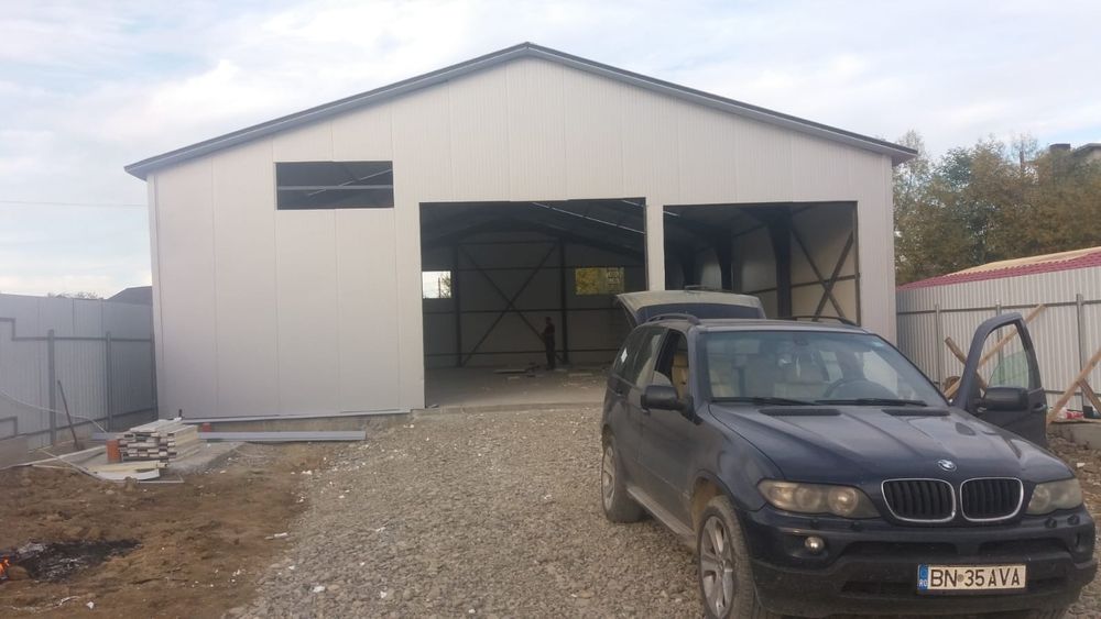 Vand hala metalica structura