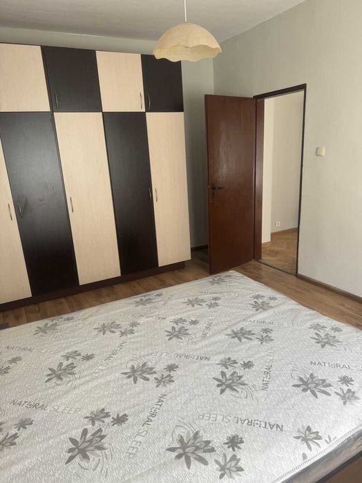 Дава се под наем Тристаен апартамент в Пловдив, Кършияка - 70 кв.м за 425 € - Снимка #8