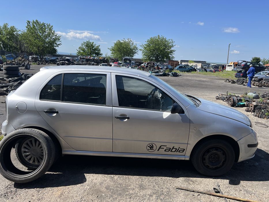 Skoda Fabia ( 1999г-2008г 1.4i ) на части
