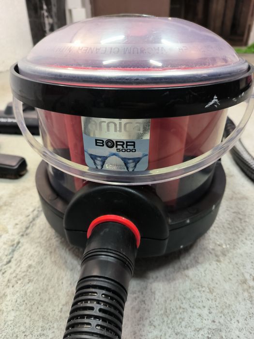 Прахосмукачка с воден филтър Arnica BORA 5000