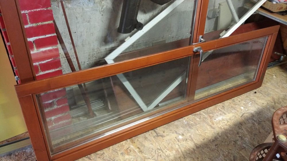 Дървена дограма стъклопакет врата и прозорец