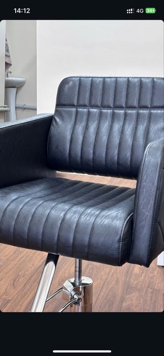 Срочно продам кресло новое