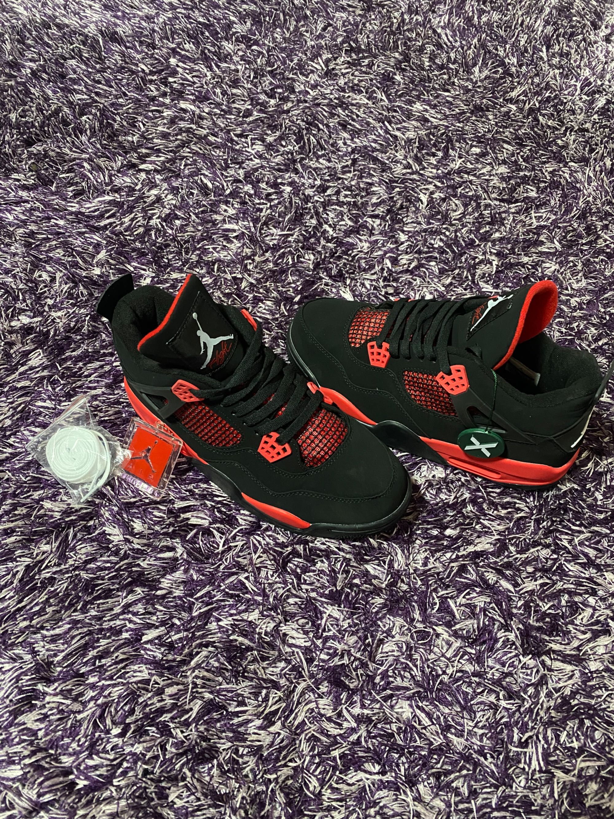 Jordan 4 Red Thunder