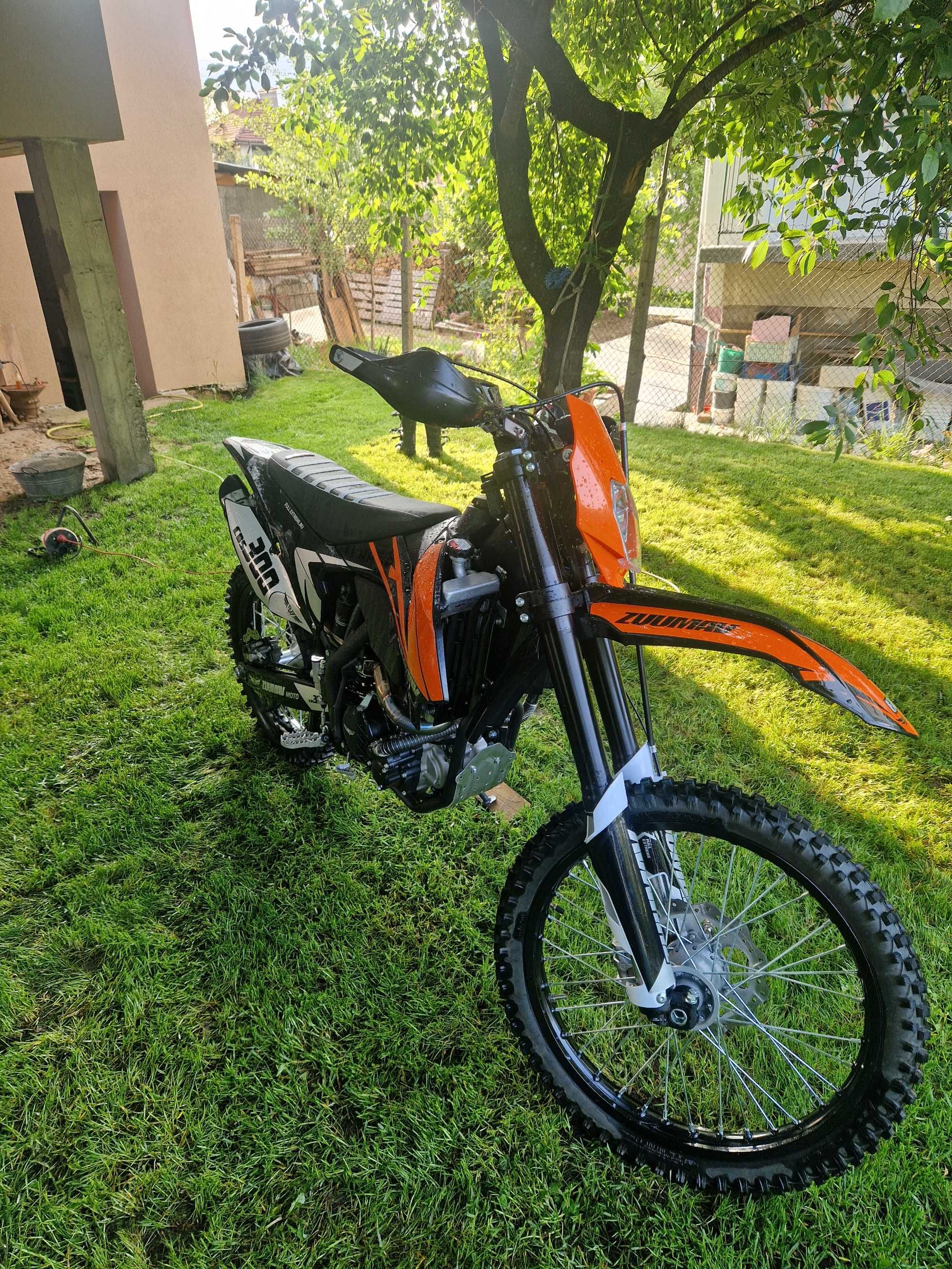 ZUUMAV K7 CBS300 Чисто нов каран е няколко пъти на 350км е