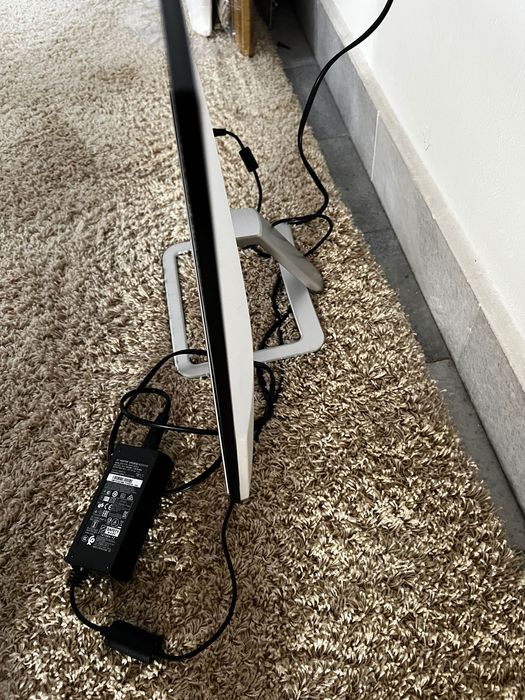 Монитор LED IPS HP