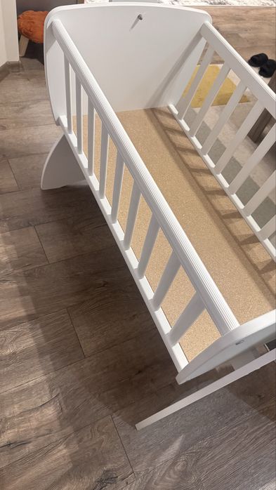 Бебе кошара люлка +матрак с цип и 3 чаршафа с ластик