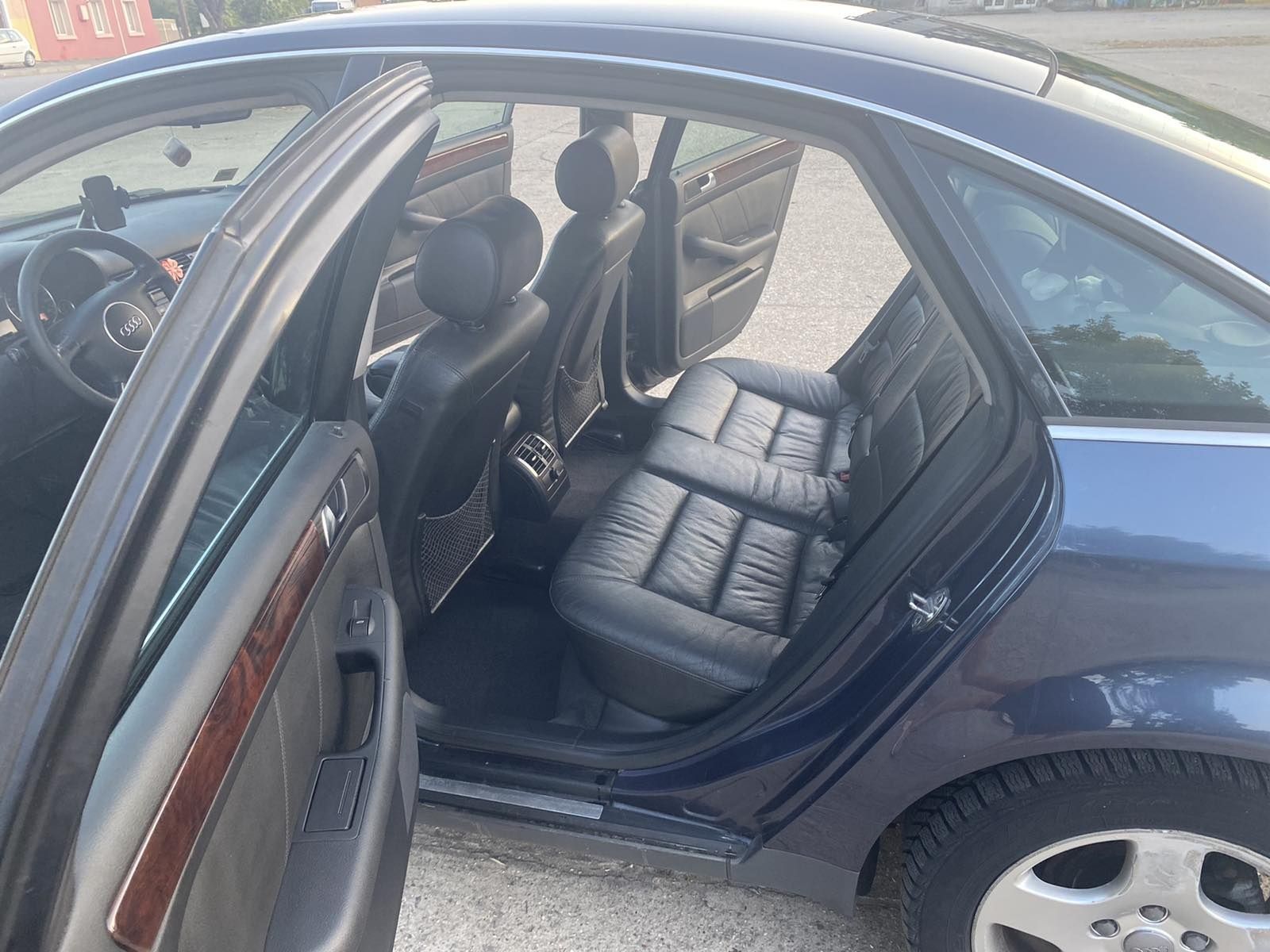 Продавам AUDI A6 2.5 TDI 2002 г 155кс