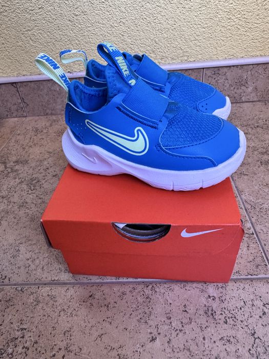 Бебешки маратонки Nike Flex runner 3 22
