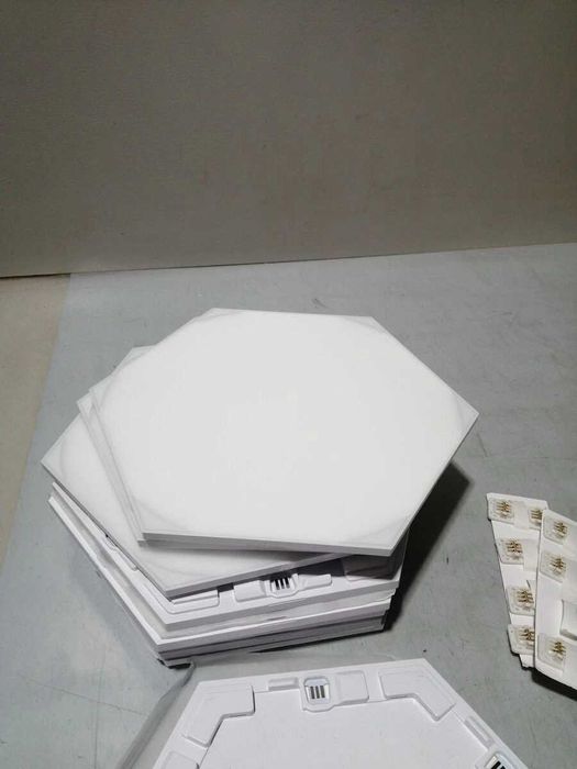 Смарт светлинни панели Nanoleaf Shapes Hexagons стартов пакет 9 броя