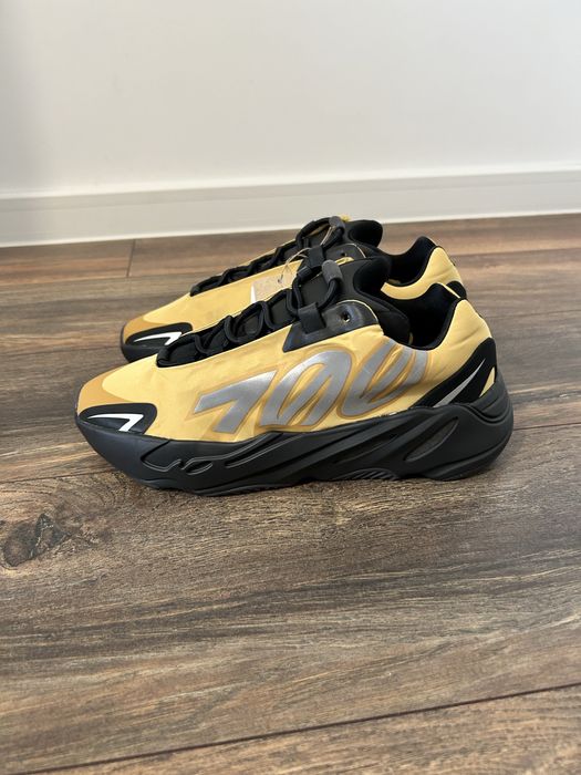 Adidas Yeezy 700 Honey Flux . Noi in cutie.36 2/3, 37 1/3, 39 1/3, 40