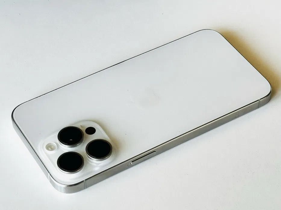 Iphone 15 Pro Max 256GB White Titanium 100% Батерия! Гаранция 6 мес