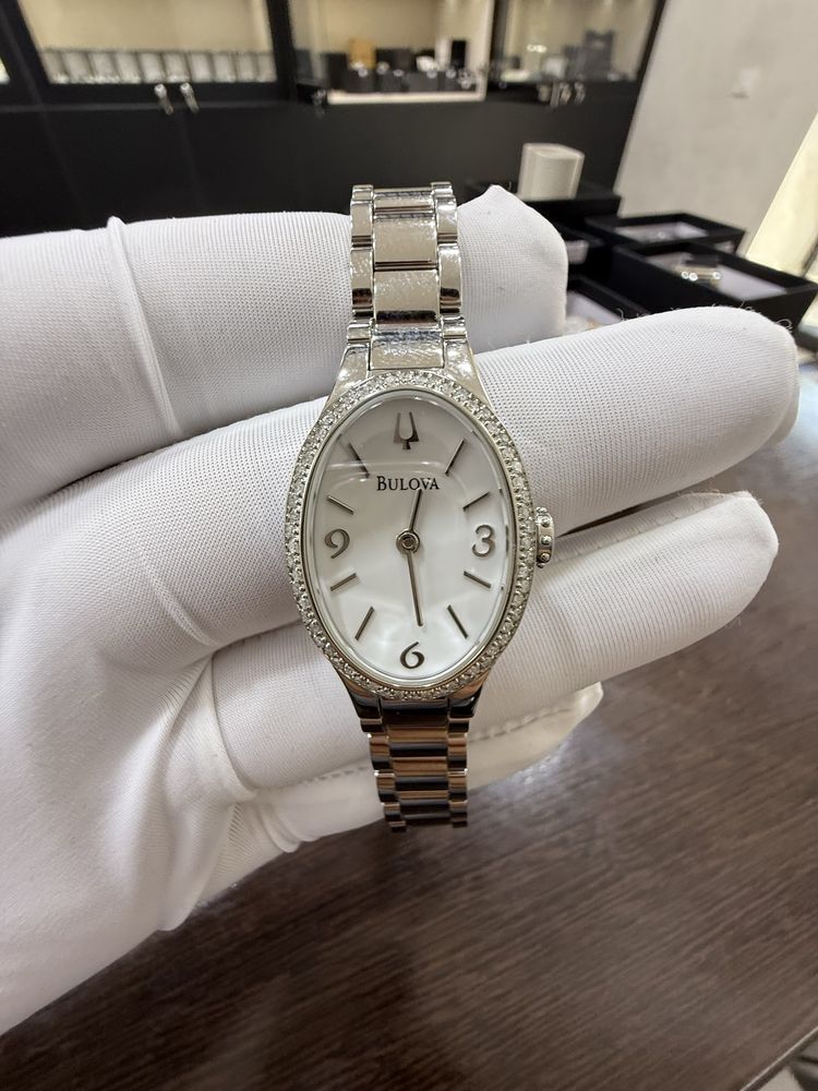 Женские Часы Bulova с бриллянтами
