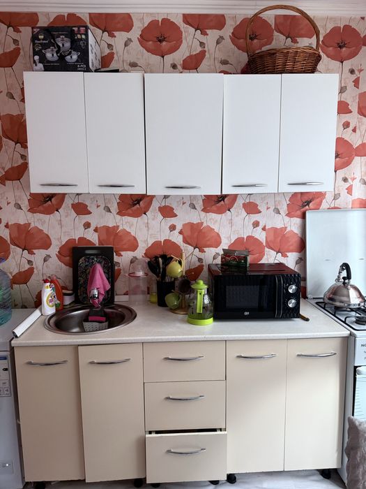 Куханный гарнитур отличное состояние