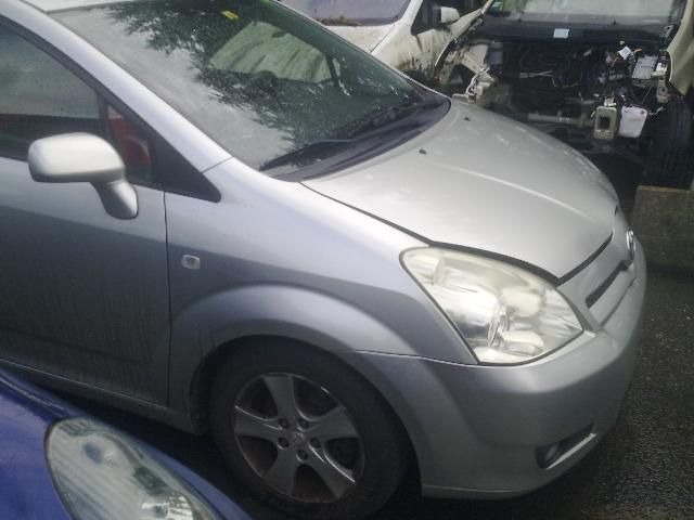 Toyota Corolla Verso 2.0/2.2 D4D 2007г. на части