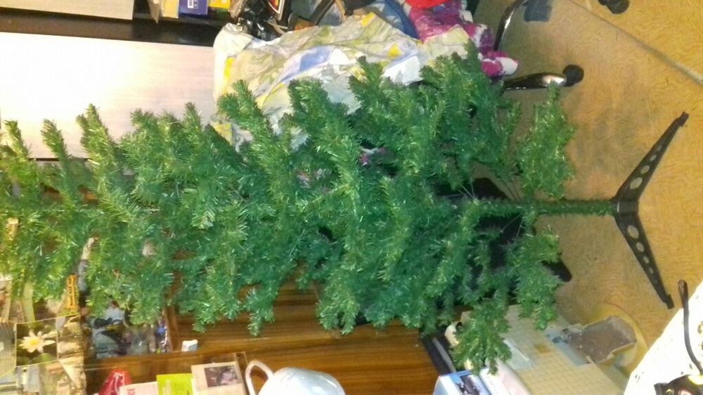 Brad artificial din plastic 1.20 m si la 2.00m