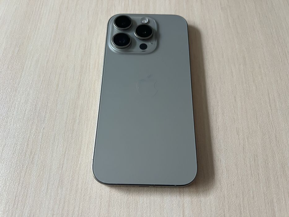 Продавам Apple iPhone 15 Pro 128GB