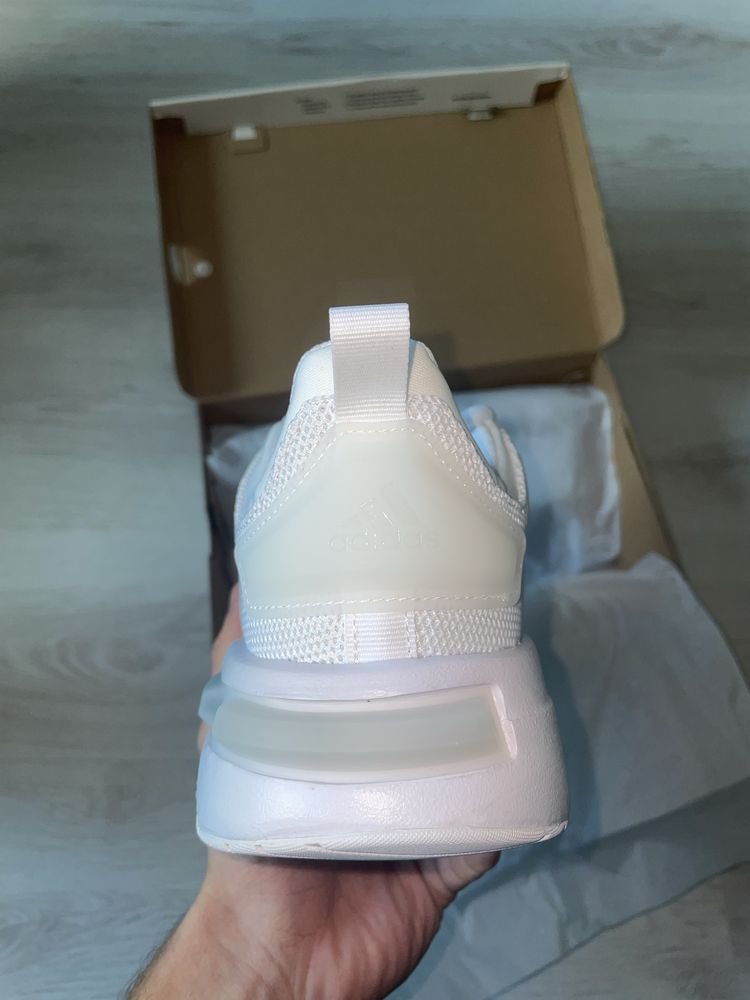 Adidas Racer TR23