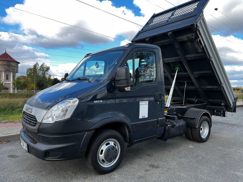 Iveco Daily 35C 15 - basculabila pe cutie de fabrica