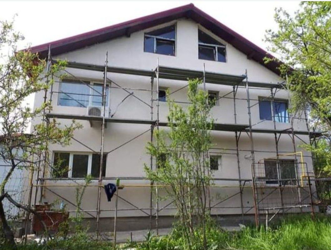 Reparatii și montaj acoperișuri ,dulgheri