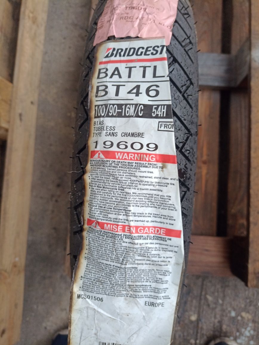 O anvelopela de fata NOUA Bridgestone 100/90 R16 dot 3420