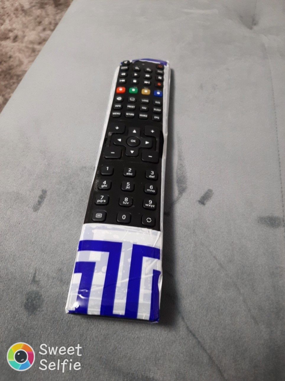 Vând TV  TELEFUNKEN  80 cm