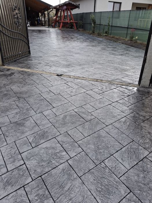 Beton Amprentat și Vertical