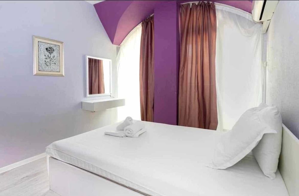 Дава се под наем Тристаен апартамент в Варна, Център - 98 кв.м за 586.5 € - Снимка #14