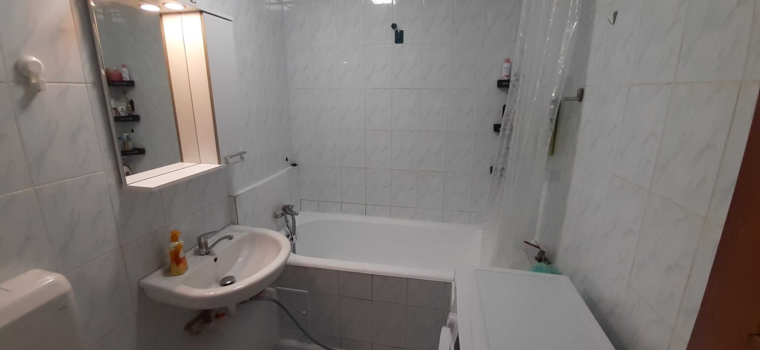 Colega de apartament