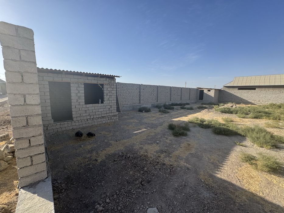 6 соток хамро бобо орка тарафида