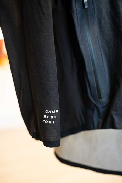 Geaca alergare Compressport Thunderstorm Waterproof 25/75 Jacket