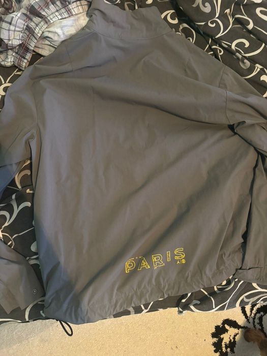 Ветровка на Jordan