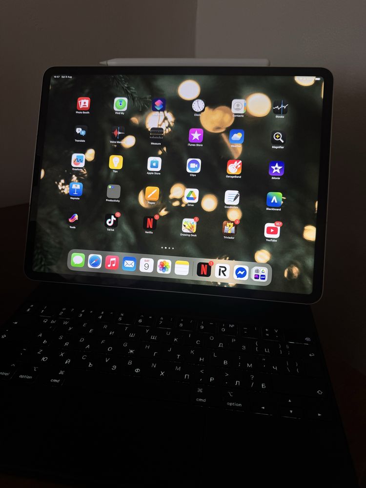 Ipad pro 12.9 (5th generation) Wi-Fi + Cellular -512GB + Pencil+ MKey