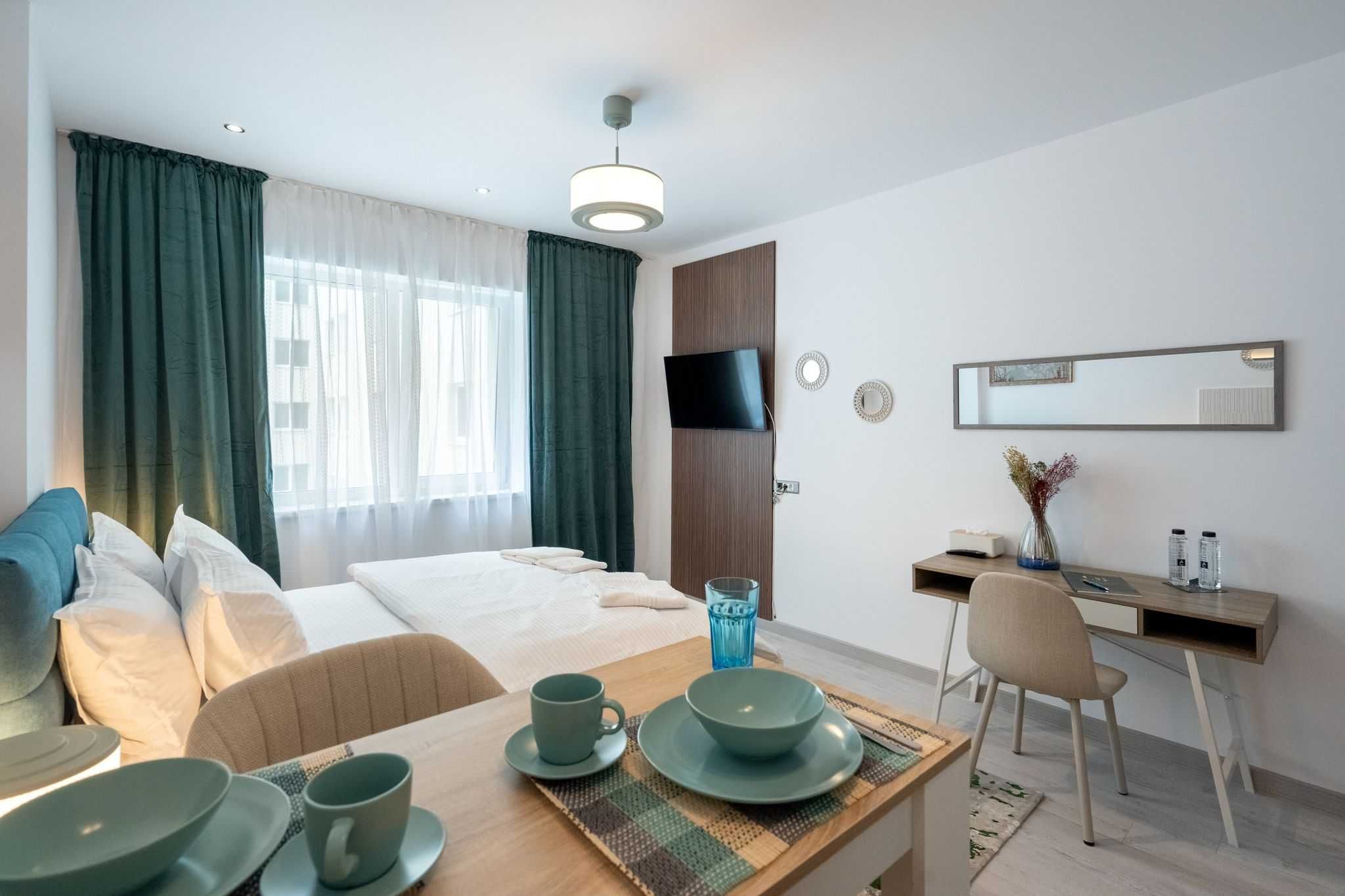 APARTHOTEL 10 Camere Posibilitate RATE 5 ANI