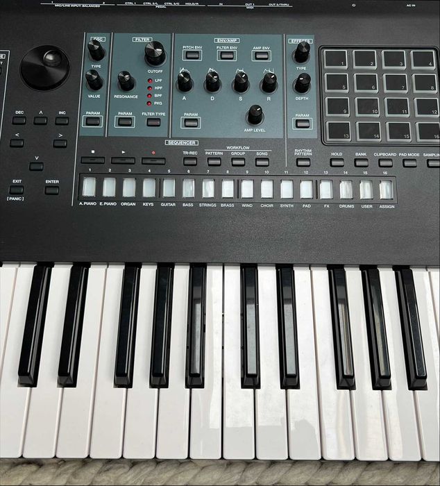 Roland Fantom 6 WorkStation - Nefolosit - Synth - Orga - Sintetizator