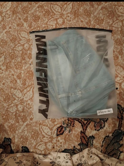 Vând blugi marime 4xl model larg MANFINITY