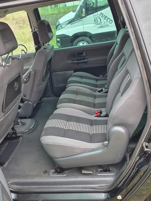Volkswagen Sharan 7 locuri