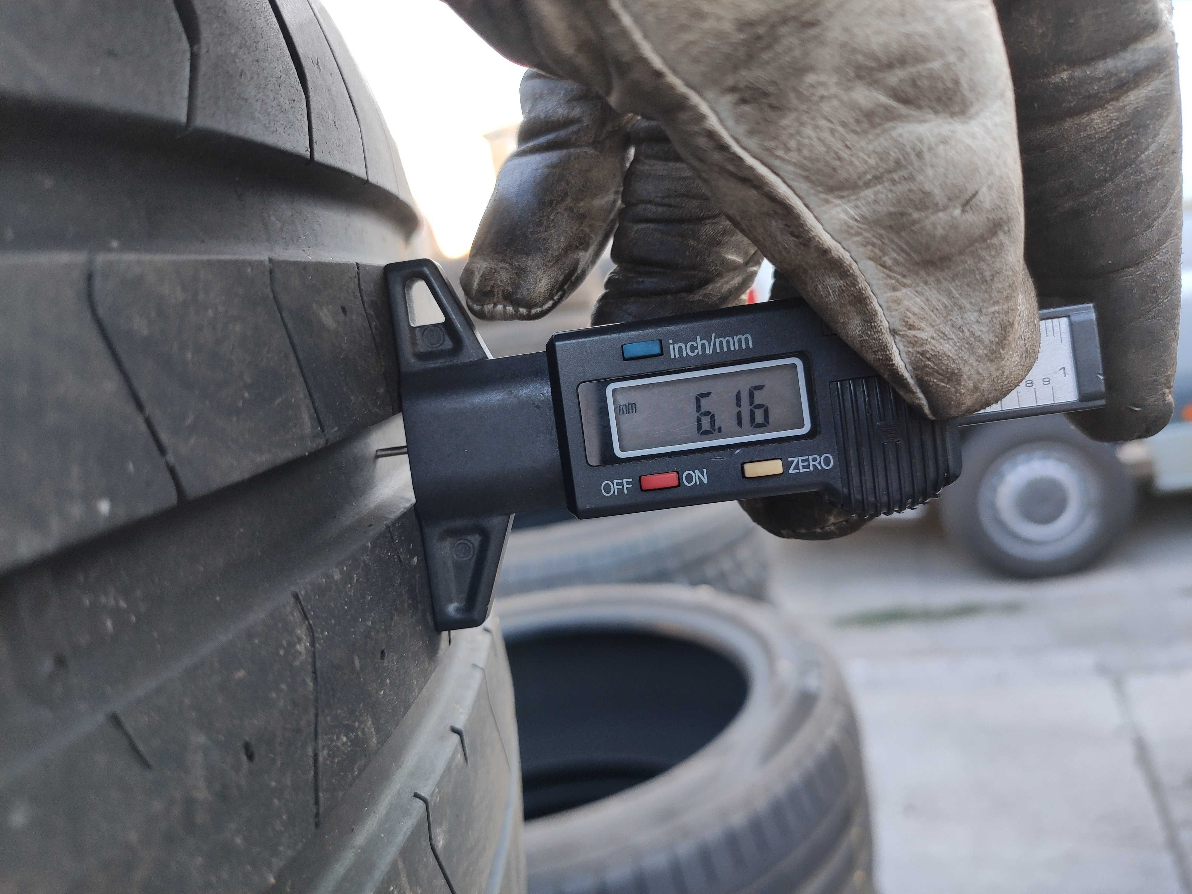 2бр Летни гуми 255 40 21 - Pirelli - DOT 2023