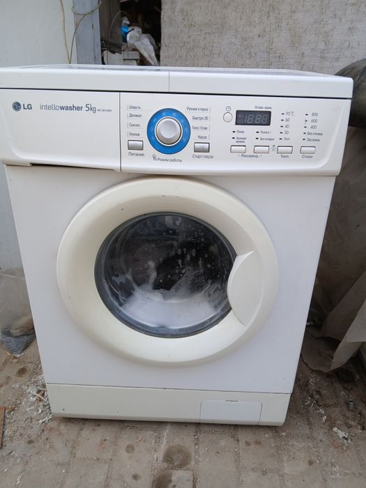 Продам стиралку лж 6кг