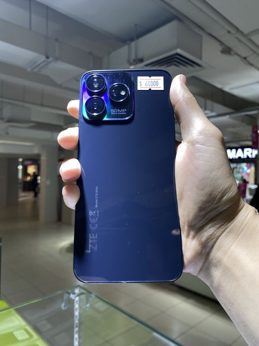 ZTE BLADE V50  -256gb