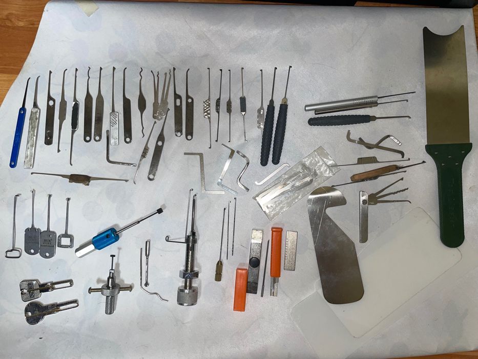 Спешно! Голям ключарски комплект