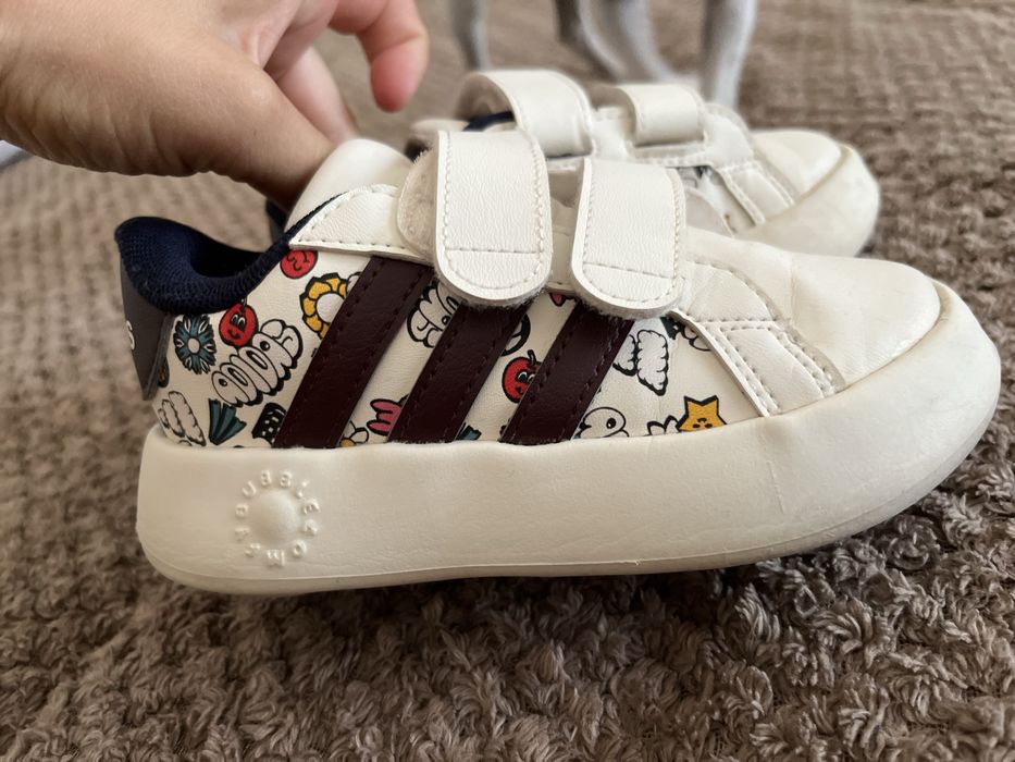 Маратонки Adidas 25 номер