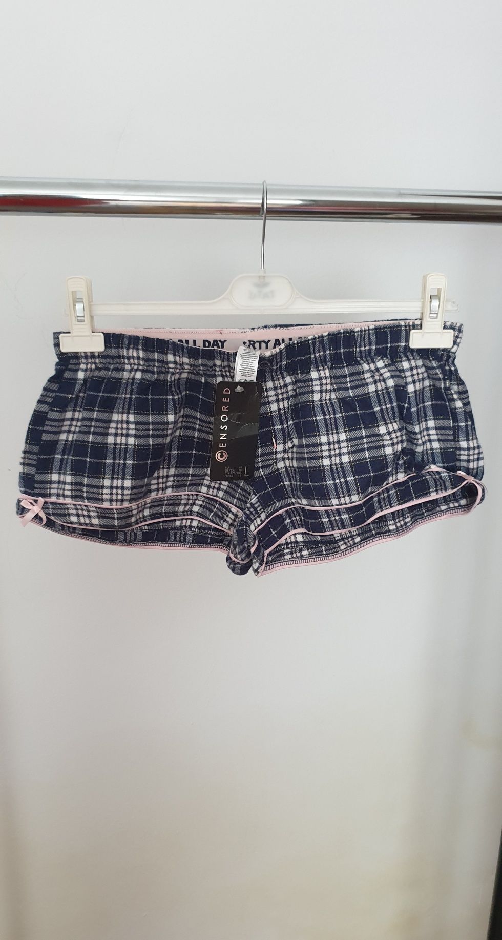 Pantaloni scurți de casă/pijama – noi, cu etichetă