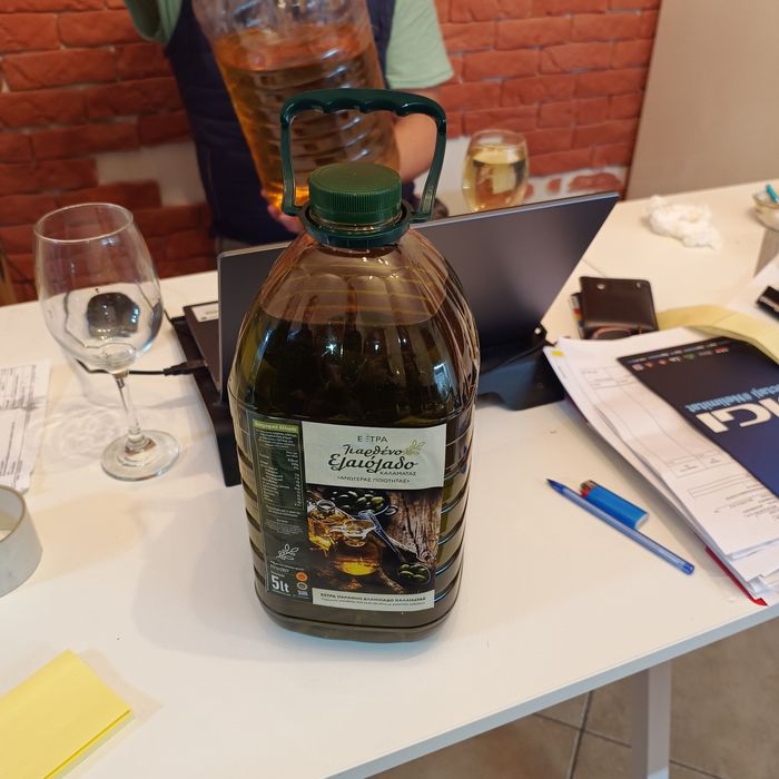 Ulei de măsline virgin la un preț foarte accesibil 45 RON litrul