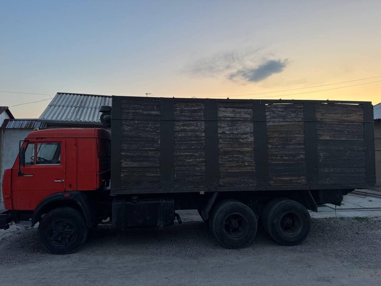 Model Kamaz  tip kuzova euro god vipuska 1989 karobka peradacha mexani